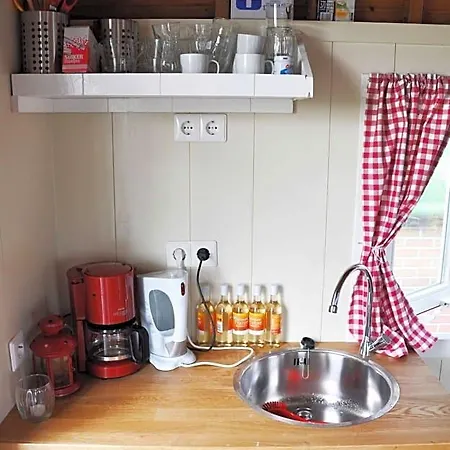 Bed & Breakfast Your Cozy Waggon At The Cows' Paradise *