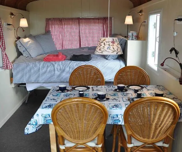 Your Cozy Waggon At The Cows' Paradise Amsterdam