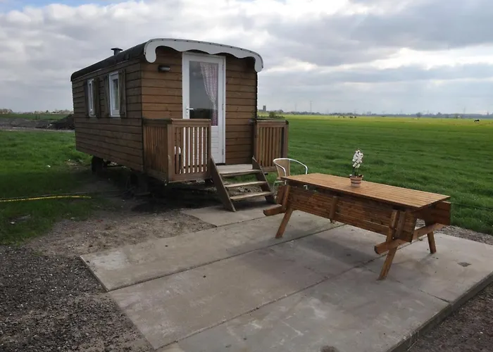 Your Cozy Waggon At The Cows' Paradise ベッド・アンド・ブレックファスト *